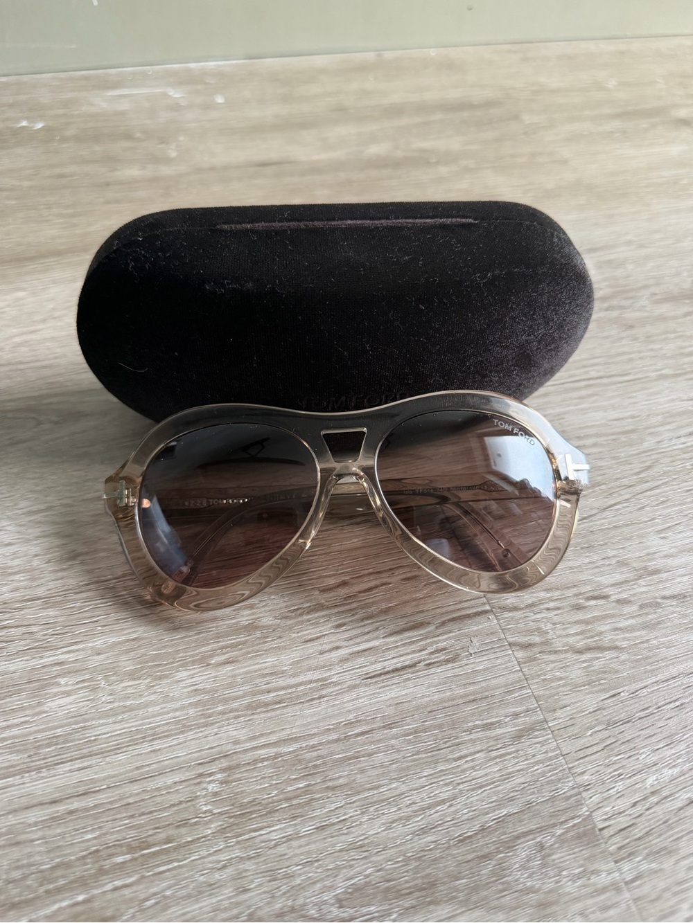 Tom Ford Isla Aviator Sunglasses - Clear